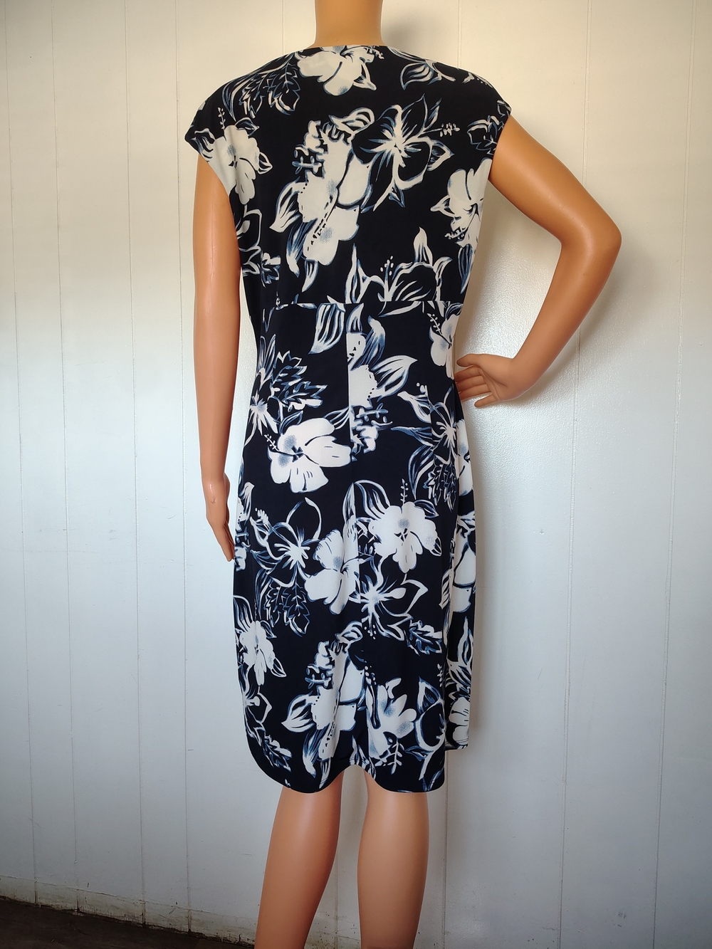 Lauren Ralph Lauren Blue White Floral Ruched Faux Wrap Jersey Dress Size 12 - Picture 2 of 8